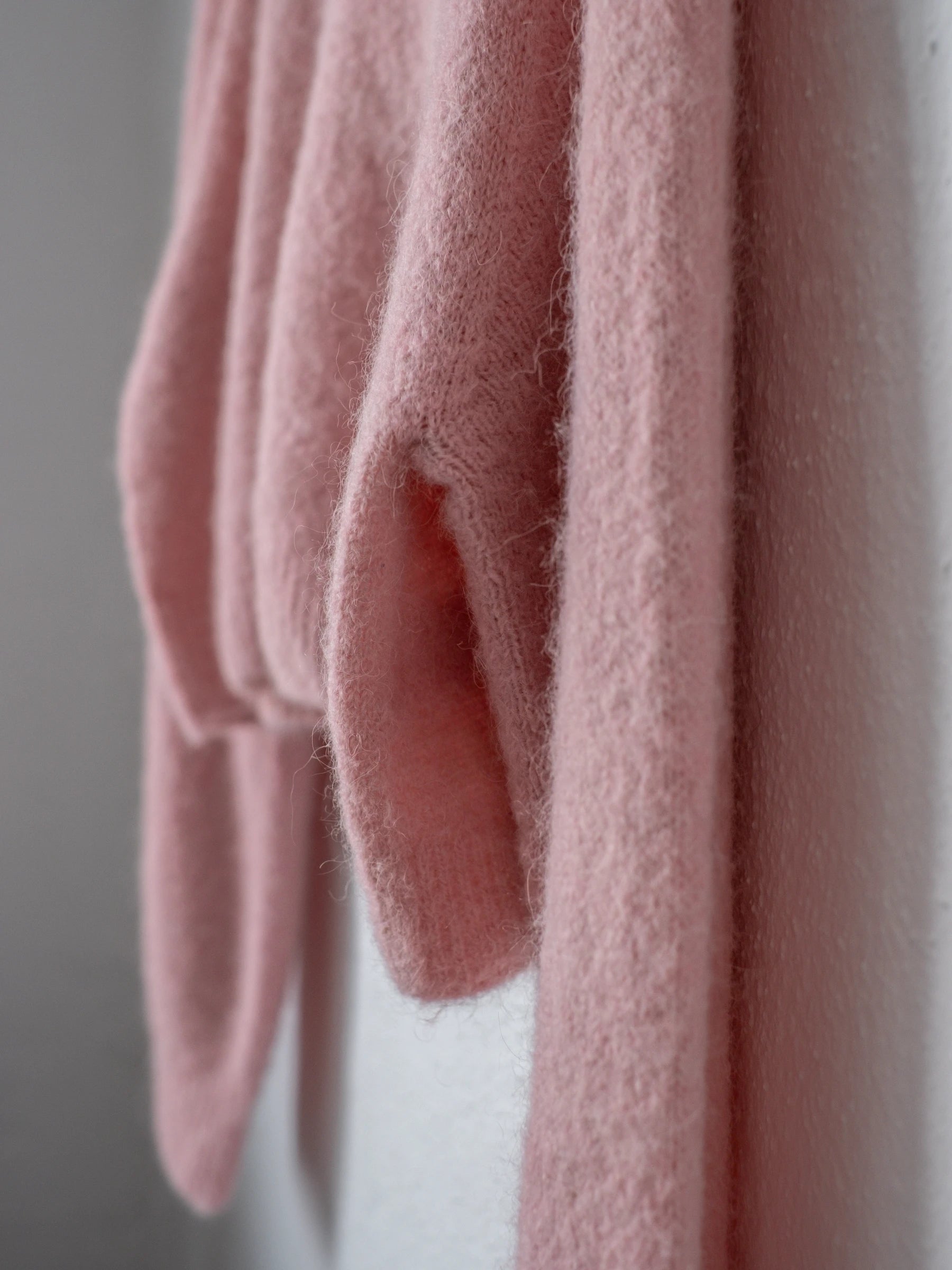 LONG SLEEVES CROP SHAPE JUMPER WITH ALPACA | ONE SIZE