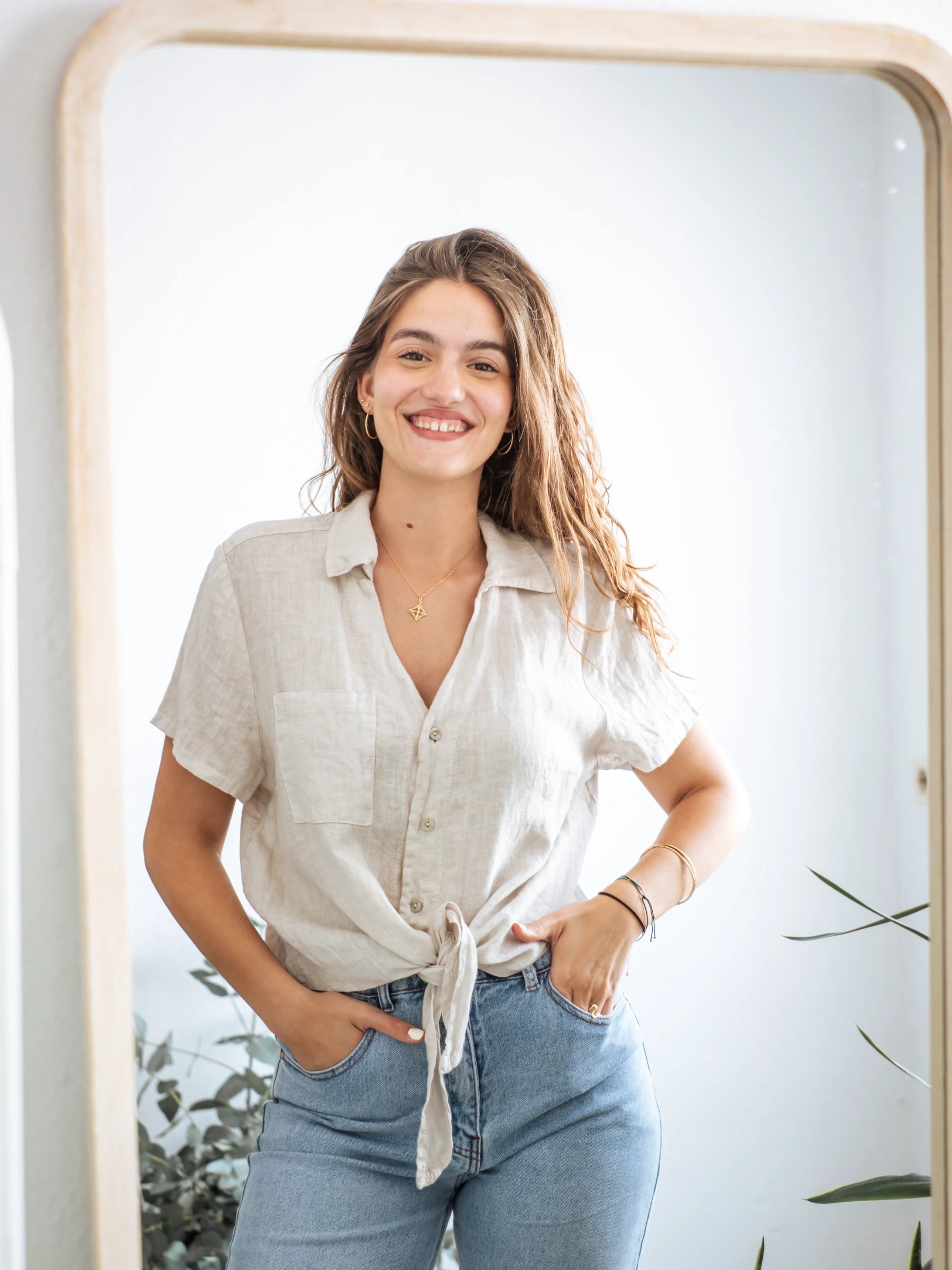CARBO | SHIRT WITH KNOT DETAIL