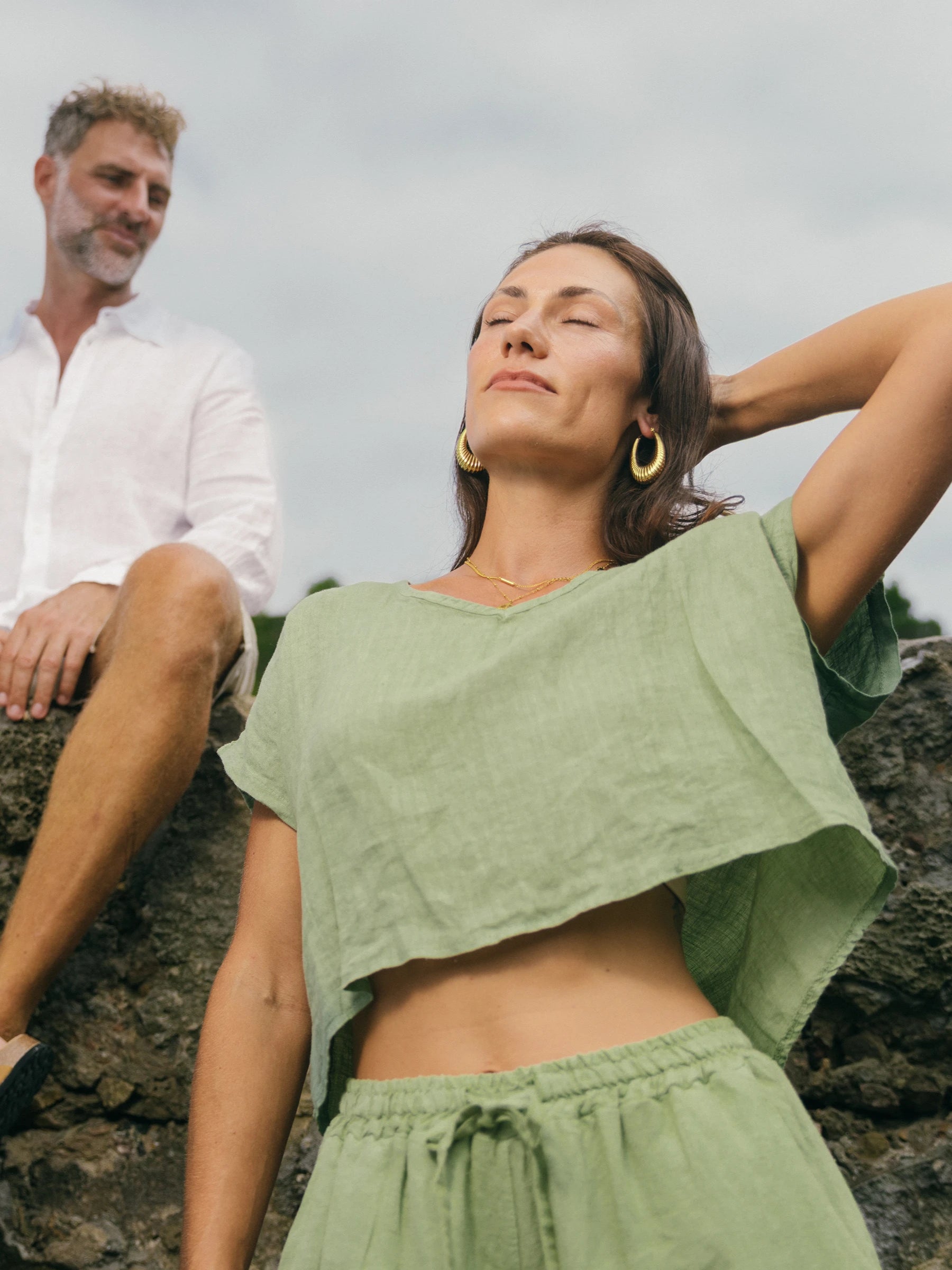 3 SANTUIRI SHORT SLEEVES CROP TOP