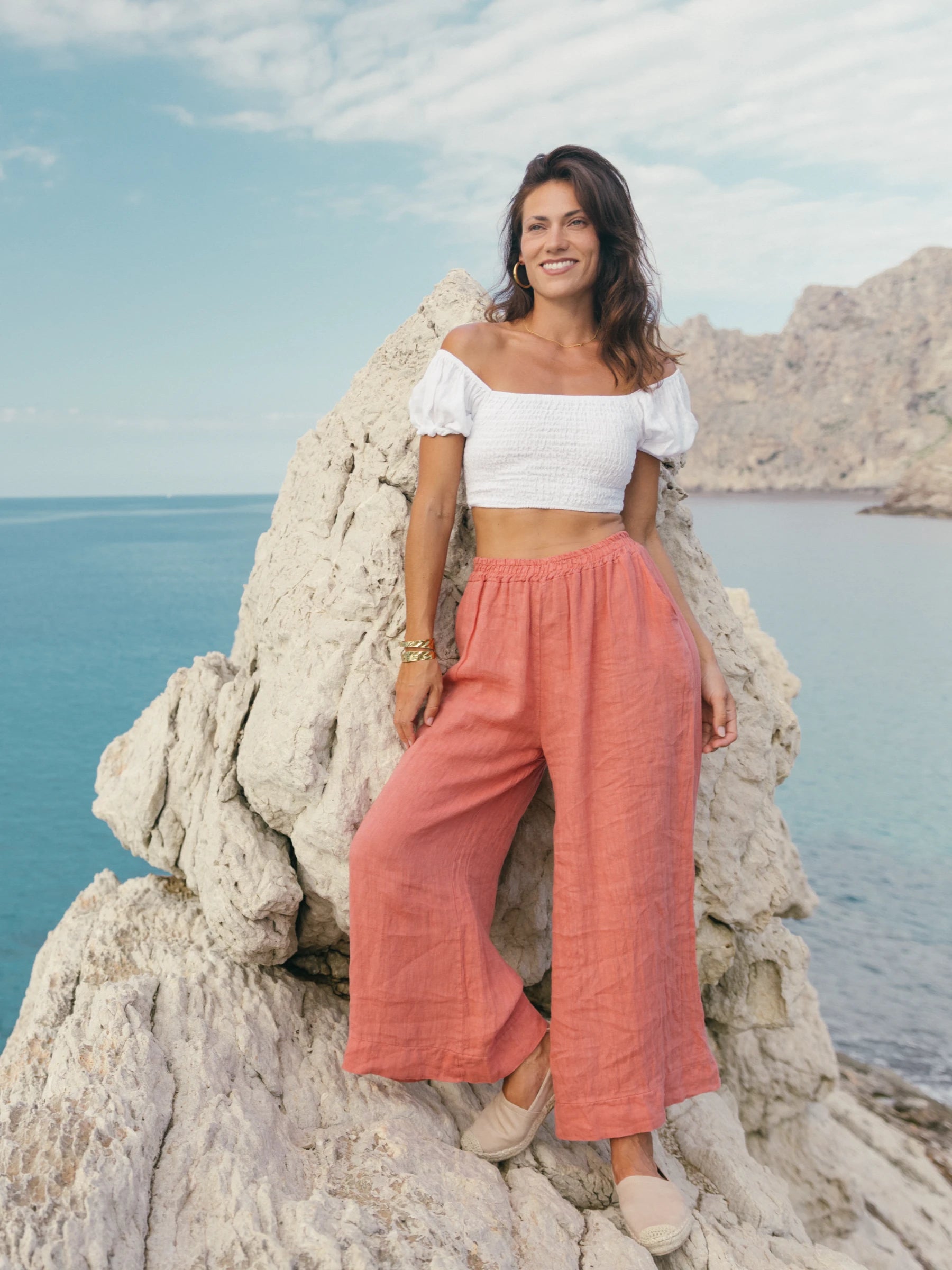 MACARELLA HONEY COMB CROP TOP WITH SHORT SLEEVES